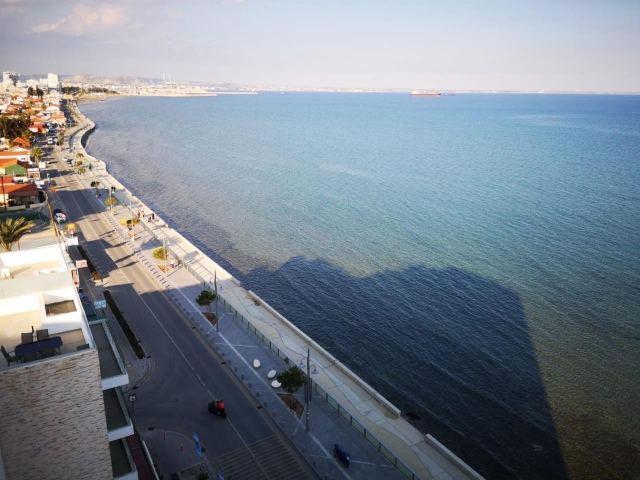 Sea View Holiday Apartment Larnaca Esterno foto